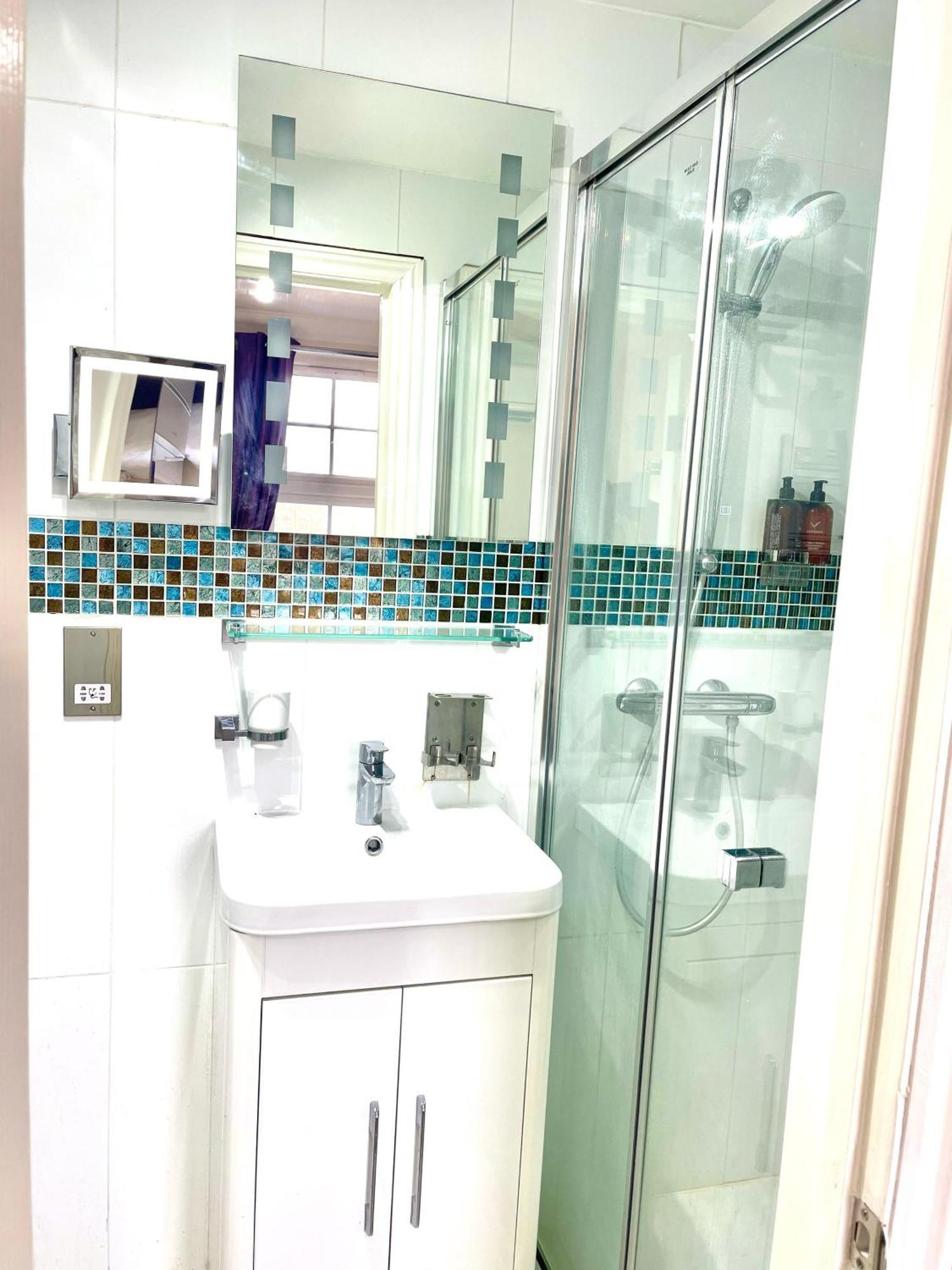 Crompton Guest House Hounslow Luaran gambar